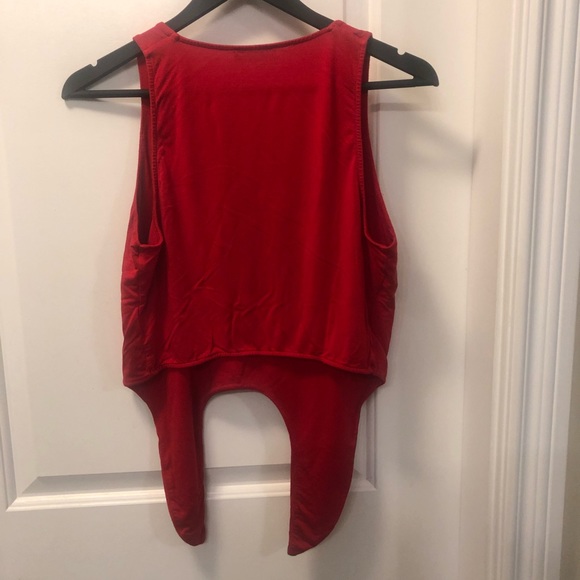 Aritzia Babaton red tie front tank top - Picture 5 of 5